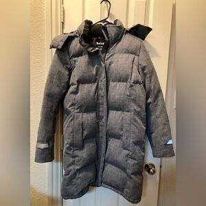 Helly Hansen Winter Coat, Size Large, Excellent condition, brushed gray/blue